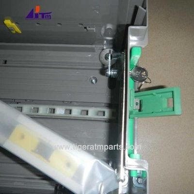 ATM 기계 부품 NCR S1 금속 잠금과 열쇠가 있는 통화 카세트 445-0631970 445-0728451