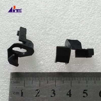 ATM 예비 부품 Diebold Opteva 넓은 펜더 스트립퍼 49016962000D